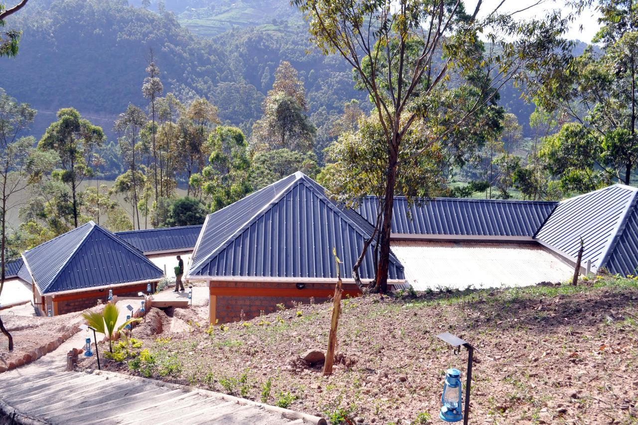 Lake Mulehe Gorilla Lodge キソロ エクステリア 写真