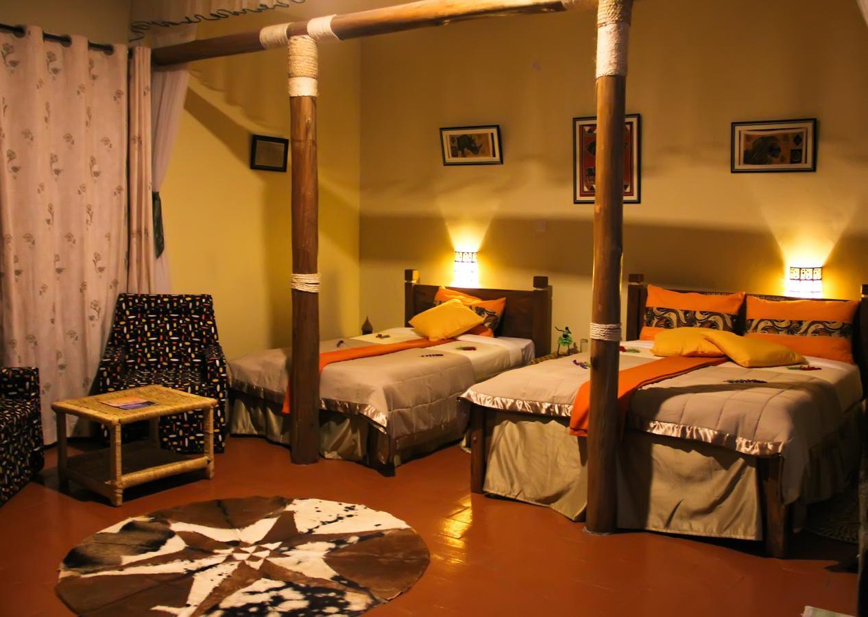 Lake Mulehe Gorilla Lodge キソロ エクステリア 写真